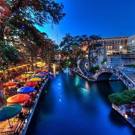 Cozy Downtown Guest House 2Br/1Ba Sleeps 8 San Antonio Extérieur photo