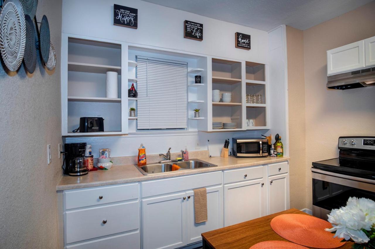 Cozy Downtown Guest House 2Br/1Ba Sleeps 8 San Antonio Extérieur photo